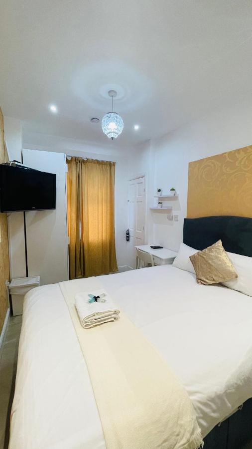 Mayday House Hotel ลอนดอน ภายนอก รูปภาพ